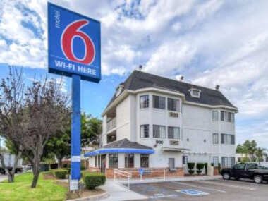 Motel 6-Escondido, CA