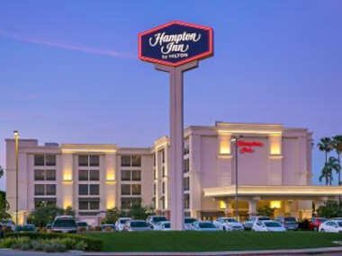 Hampton Inn by Hilton San Diego – Kearny Mesa