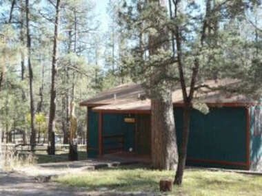 Roadrunner – Cozy Whirlpool Cabin in Upper Canyon