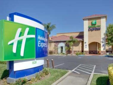 Holiday Inn Express Oakdale, an IHG Hotel