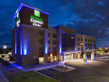 Holiday Inn Express & Suites – San Marcos South, an IHG Hotel