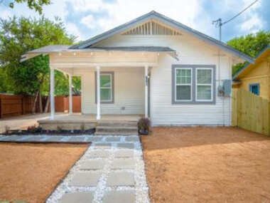 3BR2BA Remodeled House Near Downtown