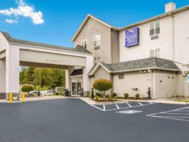 Sleep Inn & Suites Jacksonville near Camp Lejeune