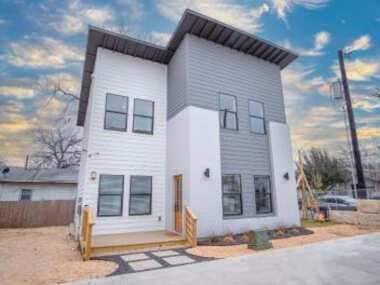 BRAND NEW Stylish 3BR2BA Near Exciting Downtown