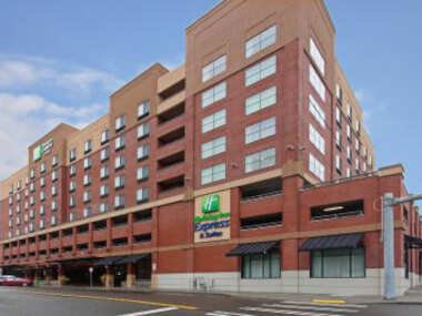 Holiday Inn Express & Suites Tacoma Downtown, an IHG Hotel