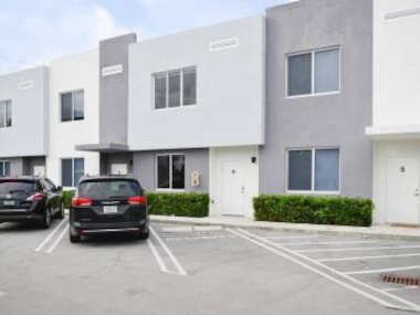 Awesome 3 BedroomTownhouse in North Miami