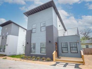 BRAND NEW 8 Stylish 3BR Near Exciting Downtown