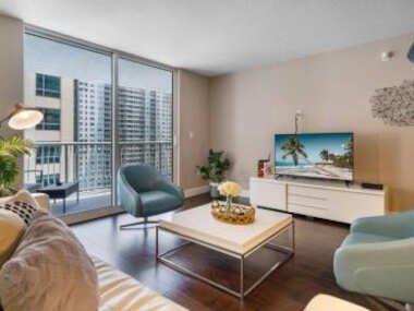 Modern 1 Bedroom In The Heart Of Brickell Key