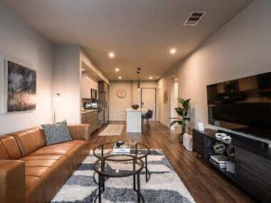 Luxury Apartment Orange County near Angel Stadium, Disneyland