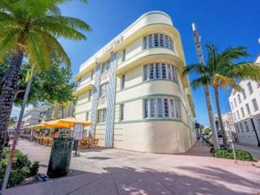 Barbizon on Ocean Drive Apartments