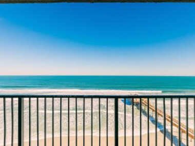 Oceanfront Condo with Amazing Views! Sunglow Resort 902