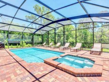 Family Resort – 8BR Luxury Mansion – Sleeps 16 – Private Pool, Hot Tub, BBQ!