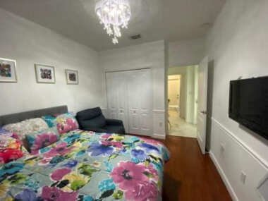 Guest Suite Private Entry in Miami near Zoo very good for couples, Business travelers, Tourists