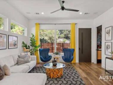 Modern Luxury Home – Minutes from Lady Bird Lake