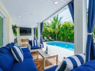 Barefoot Beach House Steps From The Ocean