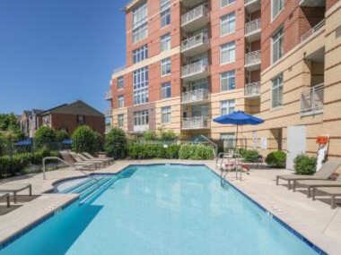 Fantastic 1BR in Alexandria, Pool + Parking