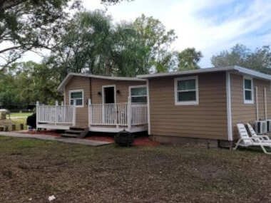 1957 cozy tiny home on 2 acrea RV/ boat welcome