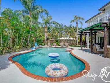 Modern Chic 7-BR w Heated Pool & Gameroom