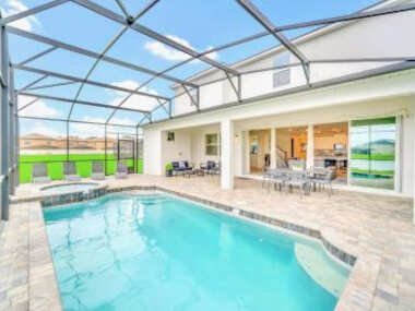 9BR Resort Home with Pool Hot Tub & Games Room