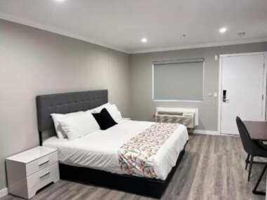 Omeo Suites