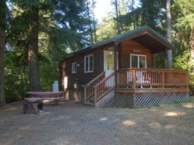 Chehalis Camping Resort Studio Cabin 4